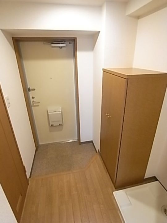 兵庫県神戸市中央区磯辺通4丁目(マンション)の賃貸物件の玄関