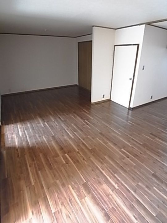 東朋第一マンションの居間