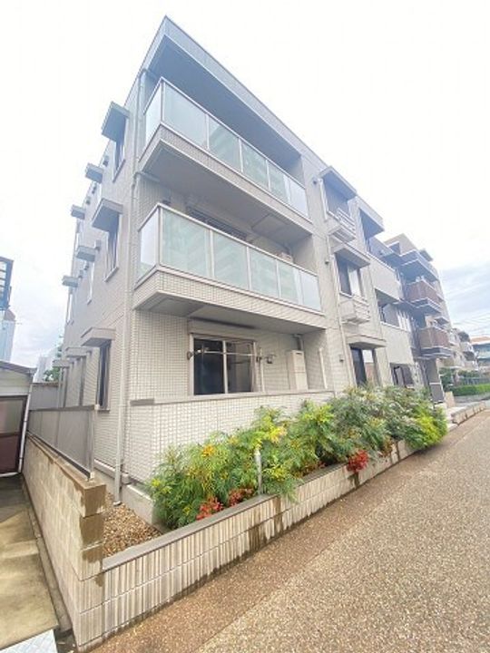 兵庫県西宮市北昭和町(アパート)の賃貸物件の外観
