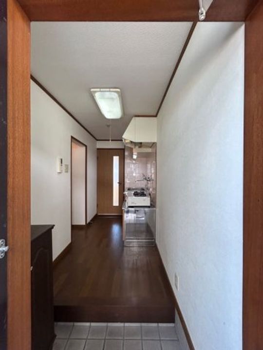 高取山町アパート⑤の玄関
