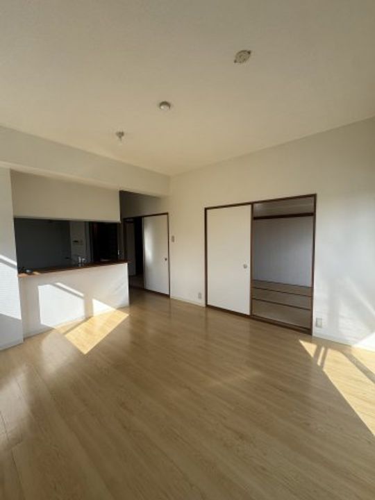 サンヴェール長田山ノ手壱番館の居間