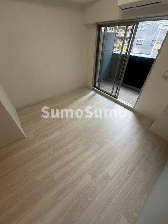 兵庫県神戸市兵庫区水木通1丁目(マンション)の賃貸物件の居間