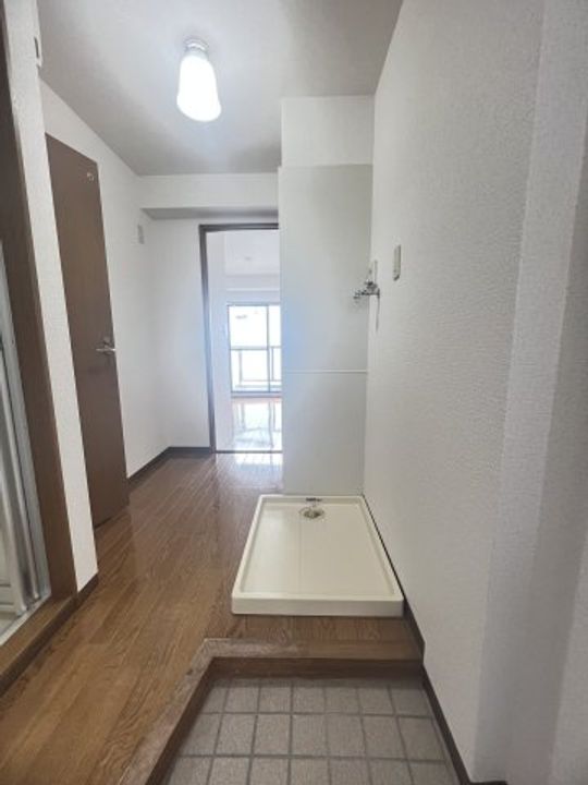 兵庫県神戸市東灘区岡本3丁目(マンション)の賃貸物件の玄関