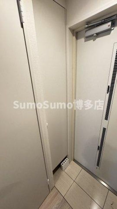 quador姪浜の玄関