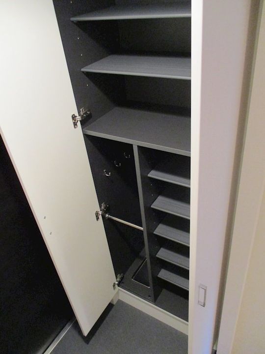 兵庫県神戸市兵庫区新開地3丁目(マンション)の賃貸物件の玄関