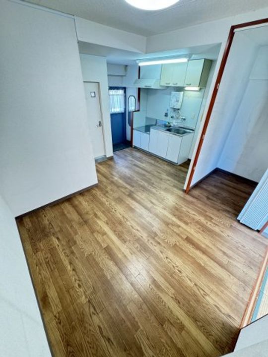 大星マンションの居間