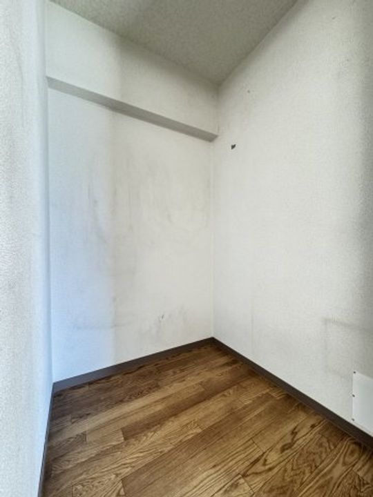 大星マンションの居間