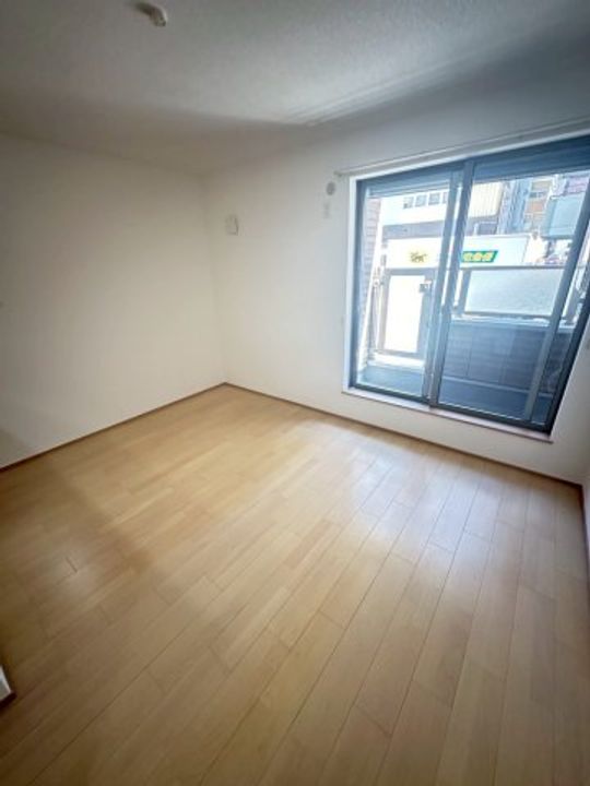 エレアージュ西明石駅前2の居間