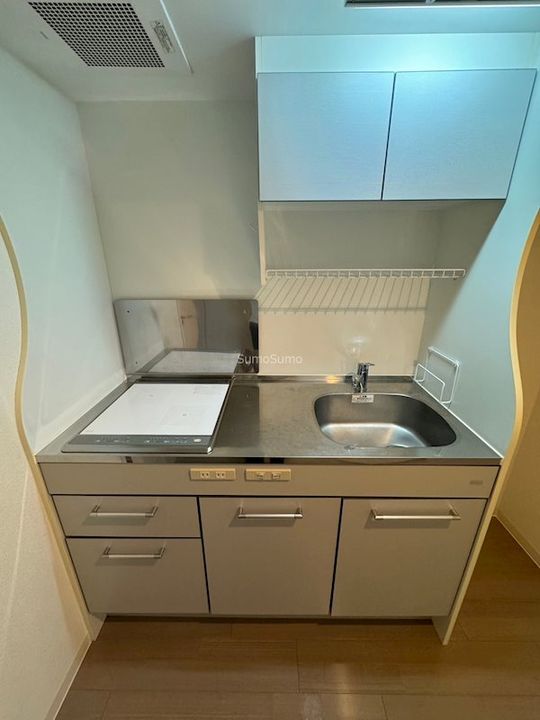 大阪府大阪市浪速区元町1丁目の賃貸マンションのキッチン