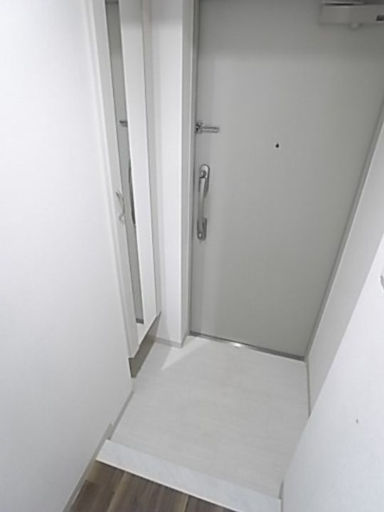 兵庫県神戸市長田区庄田町3丁目(マンション)の賃貸物件の玄関