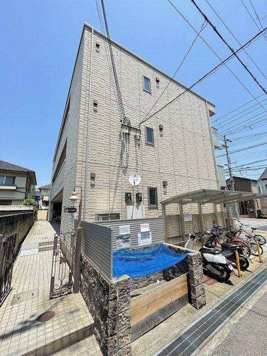 ルミネ甲東園の外観