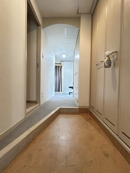 オーズハイツ新神戸の玄関
