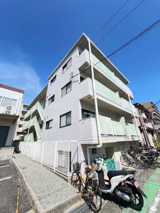 カーサ上甲子園の外観