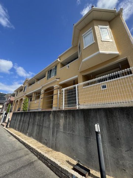 ラッフィナート・カーサ弐番館の外観