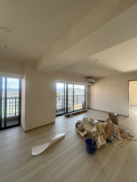 西新TenGoodcity BRISTOLの居間