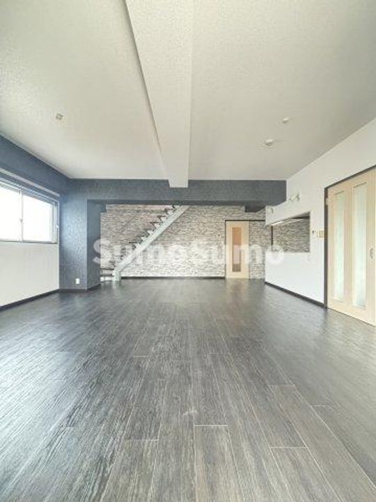 大阪府大阪市浪速区敷津西2丁目(マンション)の賃貸物件の居間