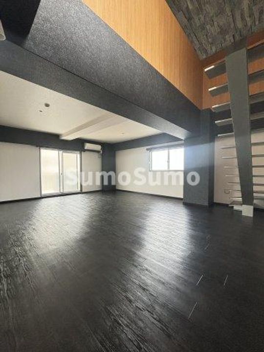 大阪府大阪市浪速区敷津西2丁目(マンション)の賃貸物件の居間