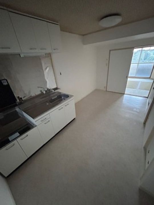 クイーンズハイツ名倉の居間