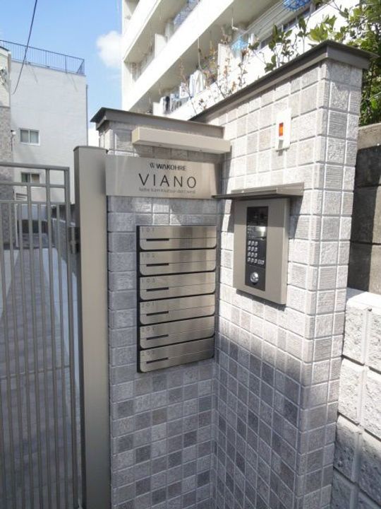 ヴィアーノ神戸上筒井通WESTの外観