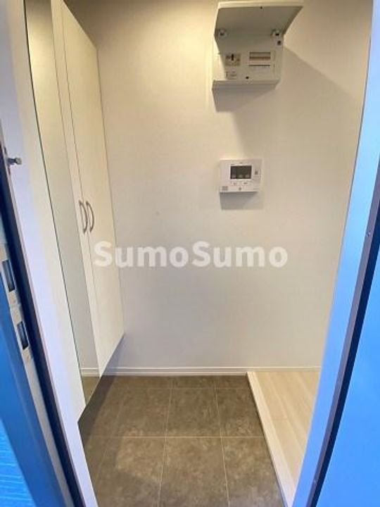 兵庫県西宮市中須佐町(アパート)の賃貸物件の玄関