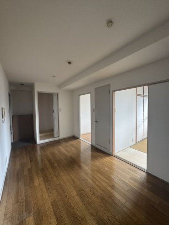 兵庫県神戸市兵庫区湊町3丁目(マンション)の賃貸物件の居間