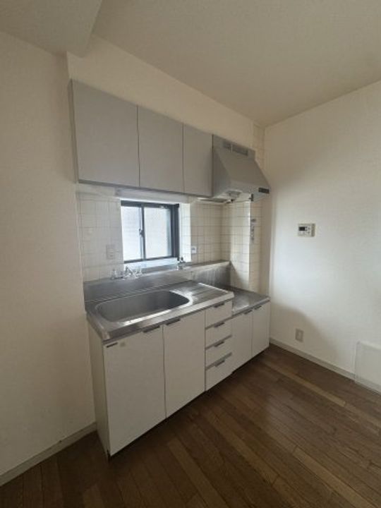 兵庫県神戸市兵庫区湊町3丁目(マンション)の賃貸物件のキッチン