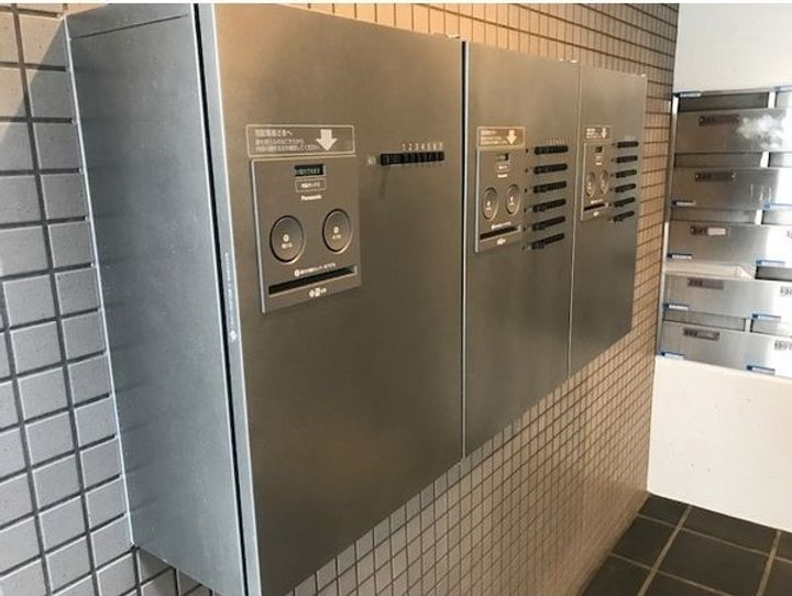 兵庫県芦屋市浜芦屋町(マンション)の賃貸物件の玄関