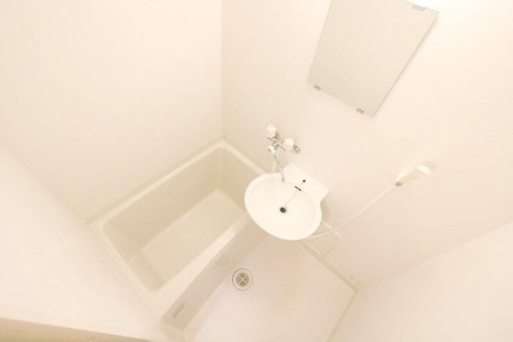 レオパレス道頓堀の風呂