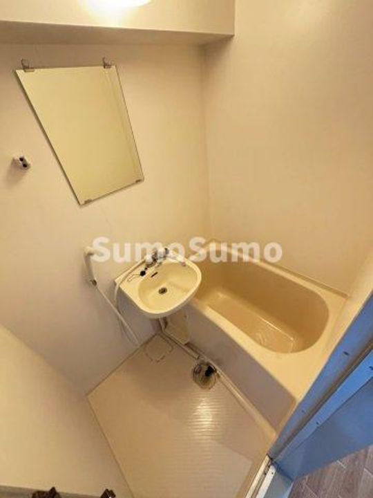 ヴェルビュ桜町の風呂