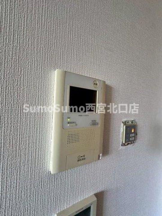 プレミスト西宮北口の居間