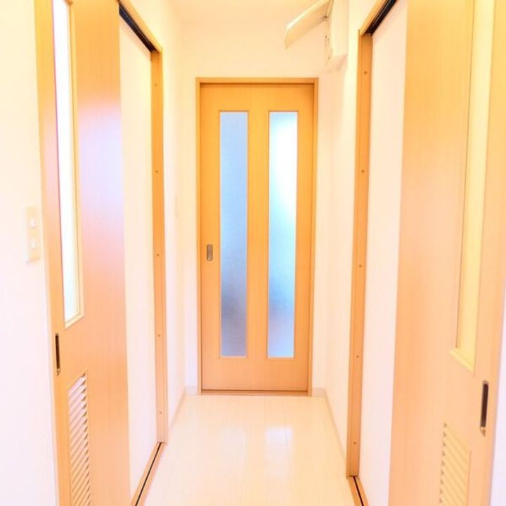 兵庫県芦屋市親王塚町(マンション)の賃貸物件の玄関