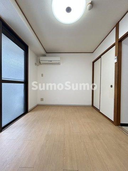 大阪府大阪市西区新町3丁目(マンション)の賃貸物件の居間