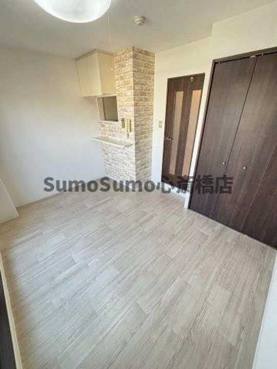 大阪府大阪市中央区瓦屋町3丁目(マンション)の賃貸物件の居間