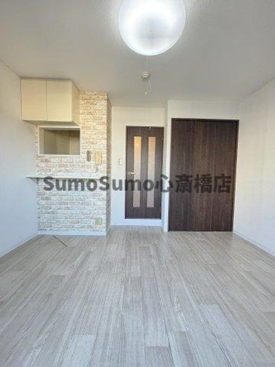 大阪府大阪市中央区瓦屋町3丁目(マンション)の賃貸物件の居間