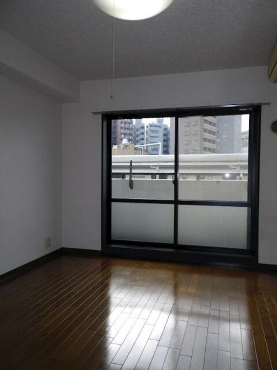 ルーブル池尻大橋の内装