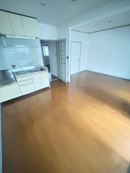 兵庫県神戸市灘区大和町3丁目(マンション)の賃貸物件の居間