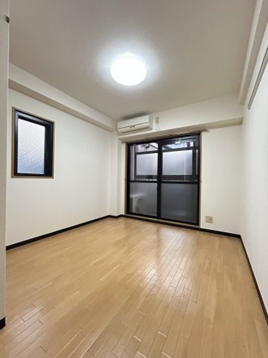 大阪府大阪市西区本田2丁目(マンション)の賃貸物件の居間