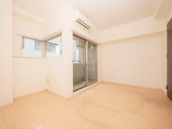 大阪府大阪市西区江戸堀2丁目(マンション)の賃貸物件の居間