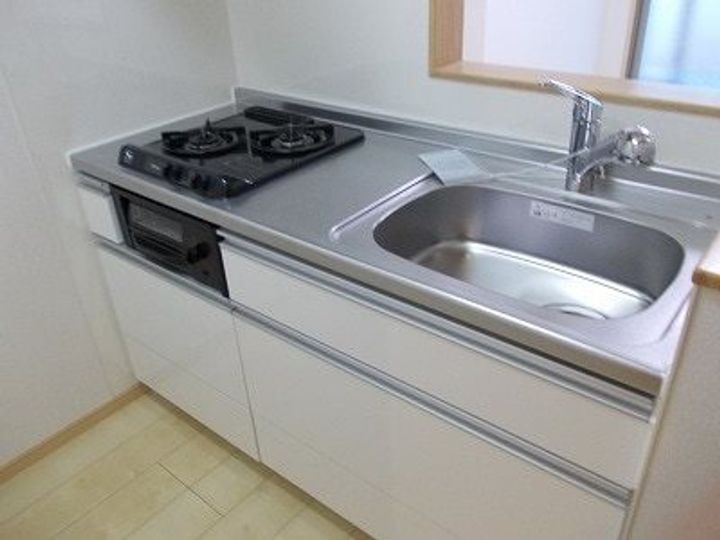 兵庫県神戸市中央区加納町2丁目(マンション)の賃貸物件のキッチン