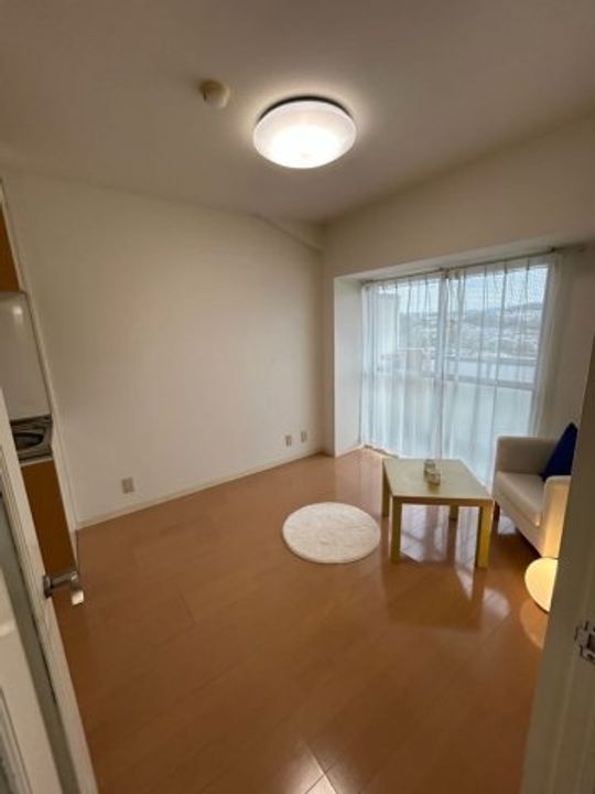 サニーパレス神陵台の居間