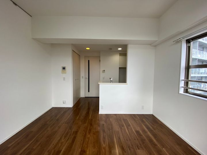 兵庫県神戸市灘区鹿ノ下通3丁目(マンション)の賃貸物件の居間