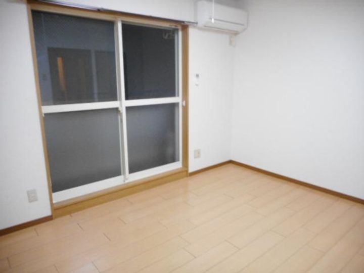 兵庫県神戸市東灘区深江本町2丁目(アパート)の賃貸物件の居間