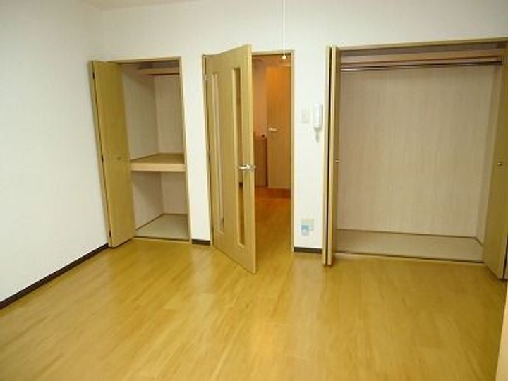 兵庫県神戸市東灘区深江本町2丁目(アパート)の賃貸物件の居間