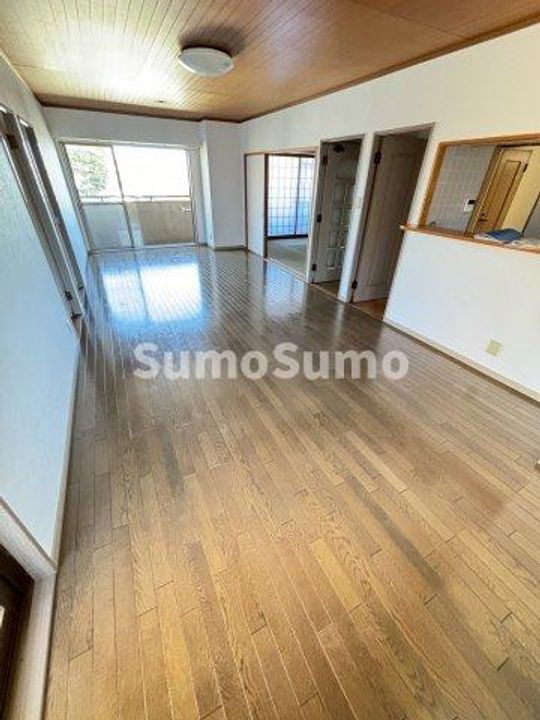 兵庫県西宮市西平町(アパート)の賃貸物件の居間