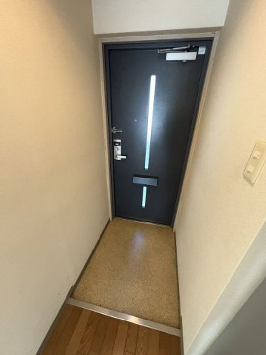 兵庫県神戸市兵庫区上沢通5丁目(マンション)の賃貸物件の玄関