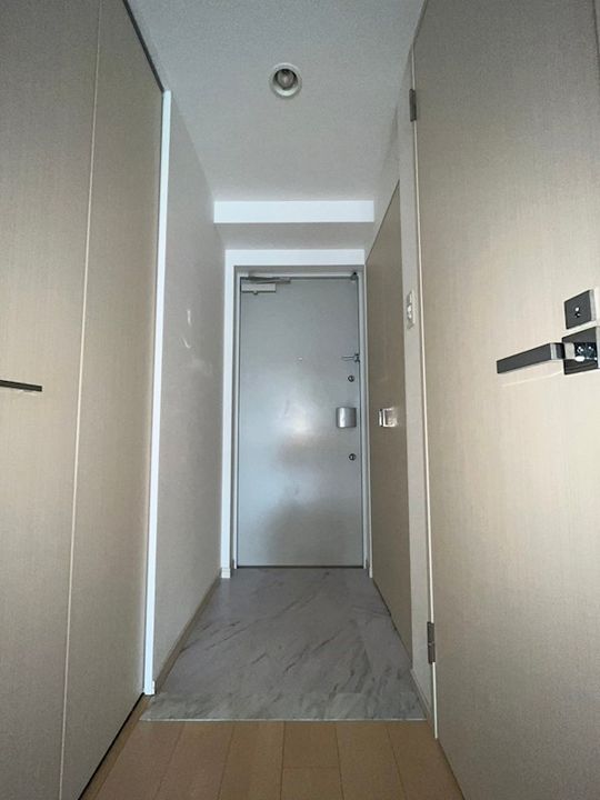 大阪府大阪市浪速区幸町3丁目(マンション)の賃貸物件の玄関