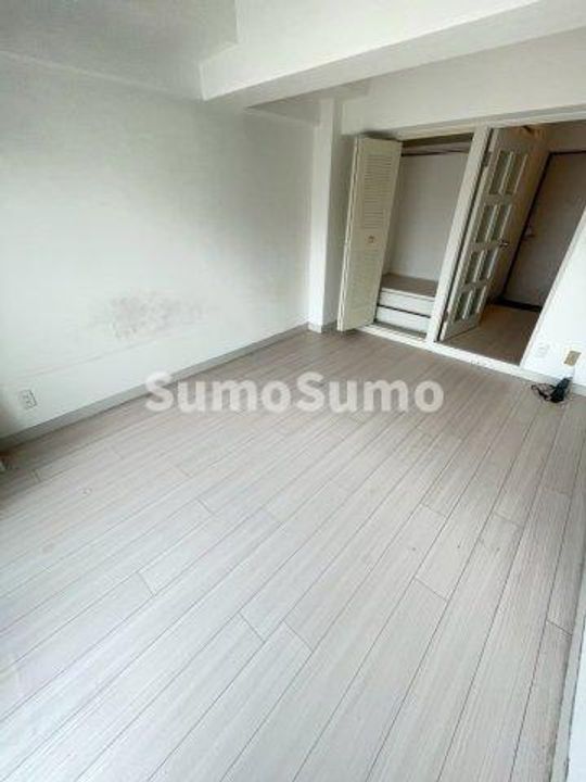 コスミックの寝室