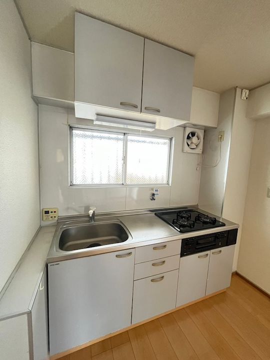 兵庫県神戸市中央区中山手通2丁目(マンション)の賃貸物件のキッチン