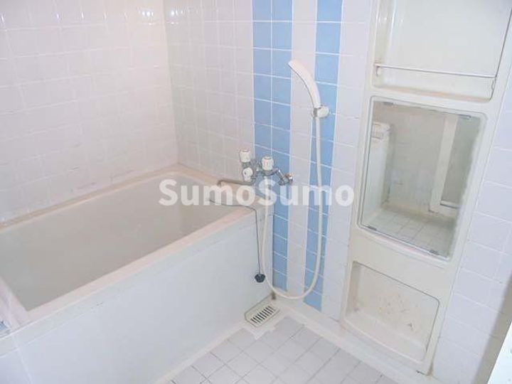 ロイヤルコーポ明石硯町の風呂