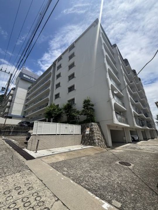 兵庫県神戸市中央区山本通4丁目(マンション)の賃貸物件の外観